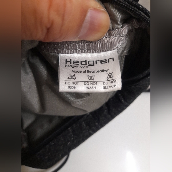 Hedgren - Sparkly Belt Bag - Picture 8 of 10